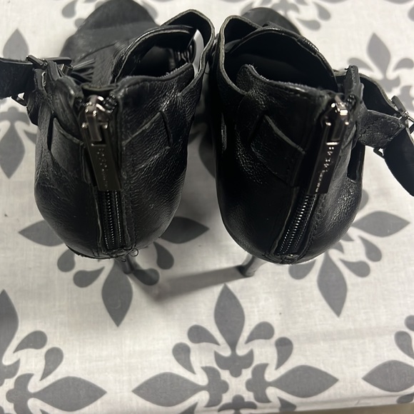 BCBG Generation Gregory black leather peep toe boot heels, size 9 - Picture 3 of 5